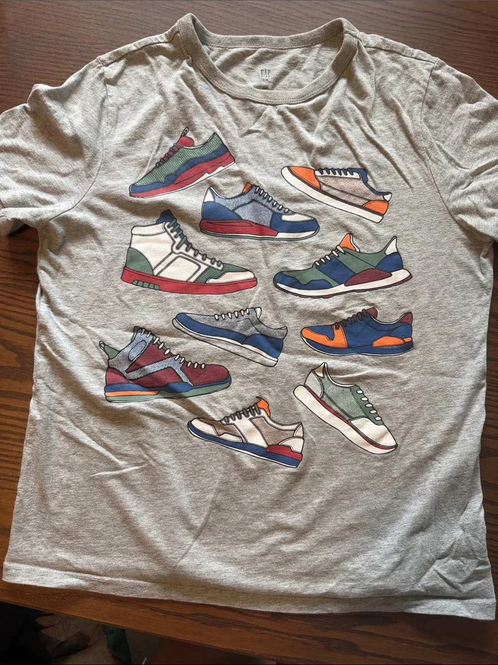 GAP Men's Gray Tee with Multicolor Sneaker Graphic